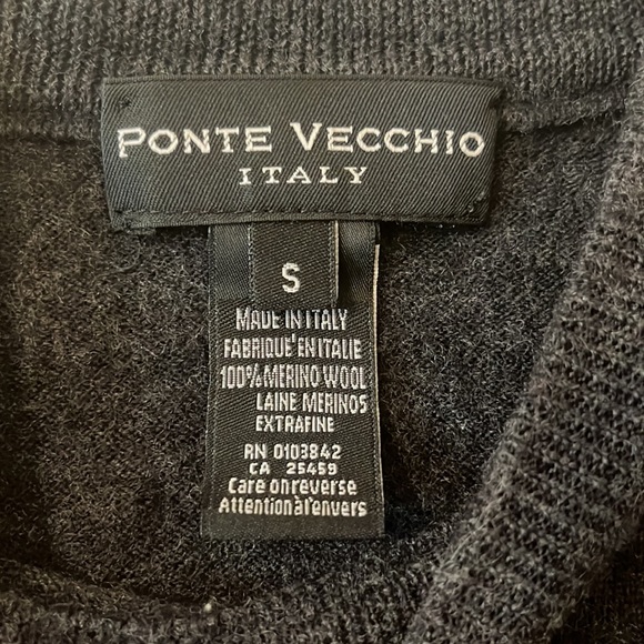 Luxurious merino wool mock neck sweater - Picture 2 of 2